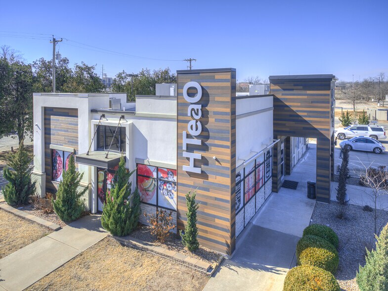 More Photos Of 1004 N Boomer Rd, Stillwater Restaurant For Sale