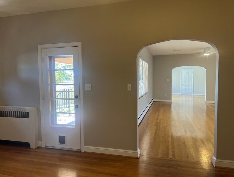 More Photos Of 1524 Patrick Rd NE, Roanoke Office For Lease