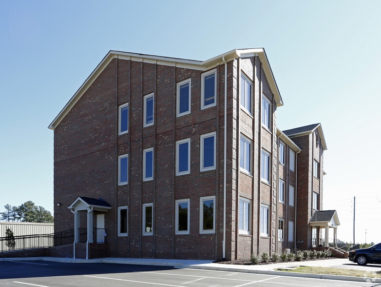 More Photos Of 7724 Raeford Rd, Fayetteville Medical For Sale