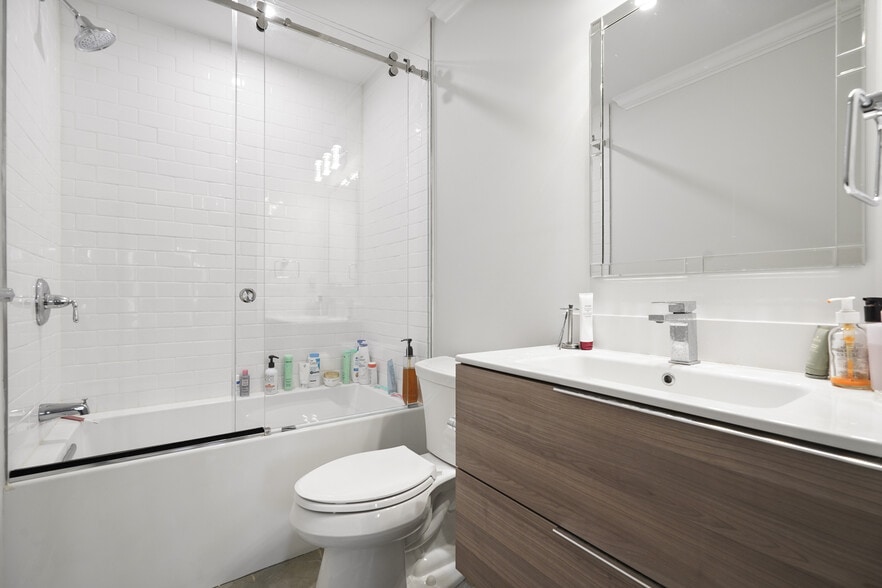 More Photos Of 24 Hoyt St, Stamford Apartments For Sale