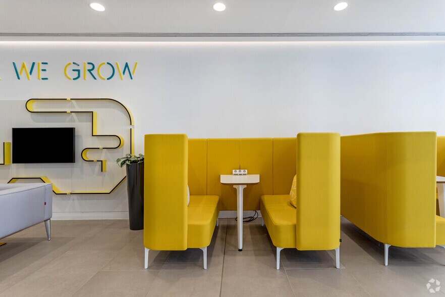 More Photos Of 77 Fulham Palace Rd, London Coworking Space