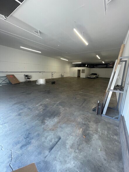 More Photos Of 650 S Rock Blvd, Reno Warehouse For Lease