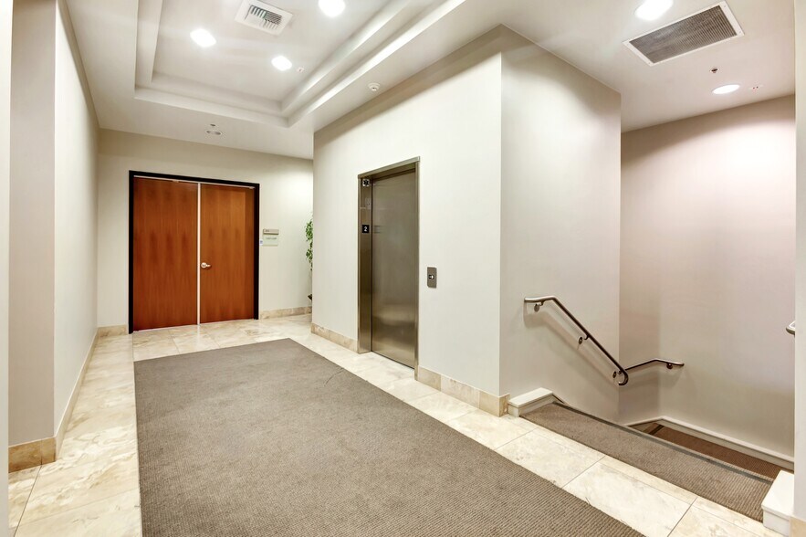 More Photos Of 26501 Rancho Pky S, Lake Forest Medical For Sale