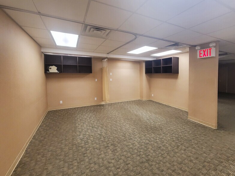 More Photos Of 5676-5678 Riverdale Ave, Bronx Office For Lease