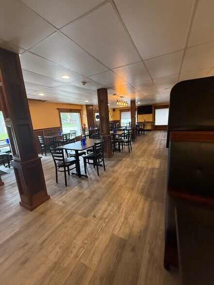 More Photos Of 3167 S Park Ave, Lackawanna Restaurant For Sale