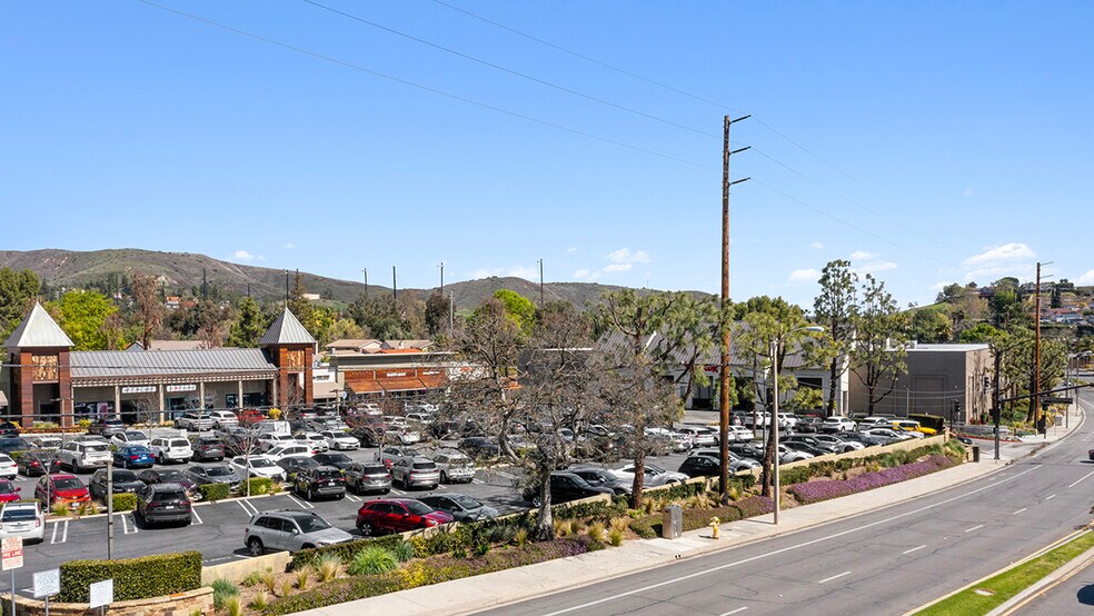 More Photos Of 30805-30895 E Thousand Oaks Blvd, Westlake Village Unknown For Lease