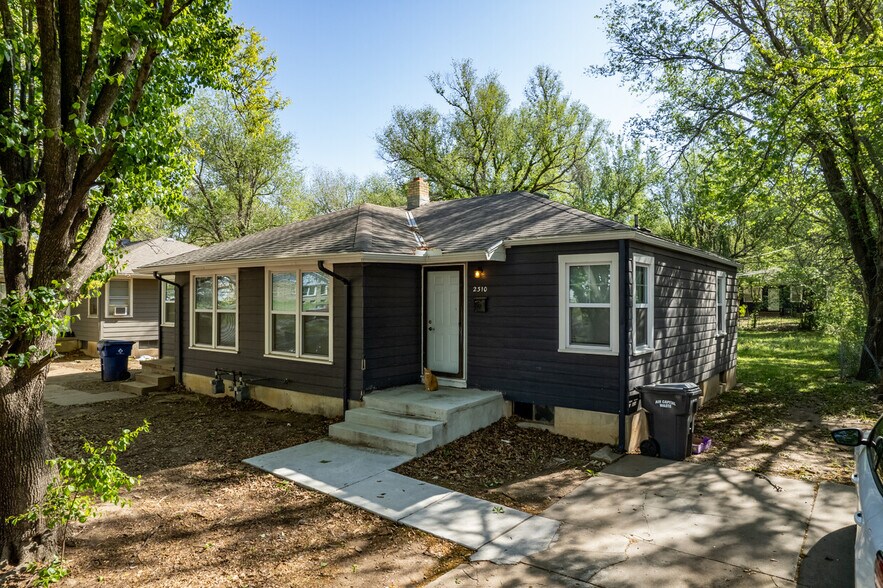 More Photos Of 2302 S Broadview St, Wichita Apartments For Sale