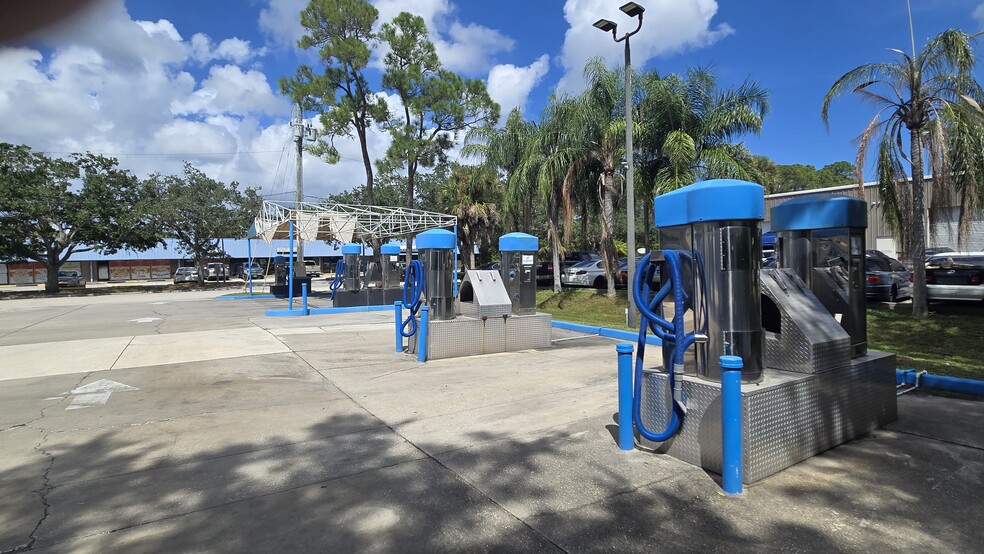 More Photos Of 745 S Wickham Rd, Melbourne Carwash For Sale