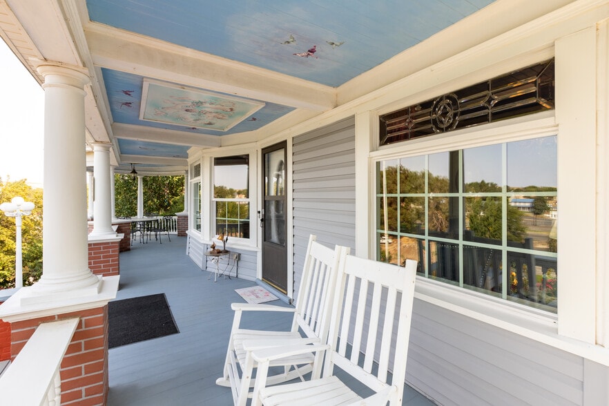 More Photos Of 620 Davis St, Wasco Specialty For Sale