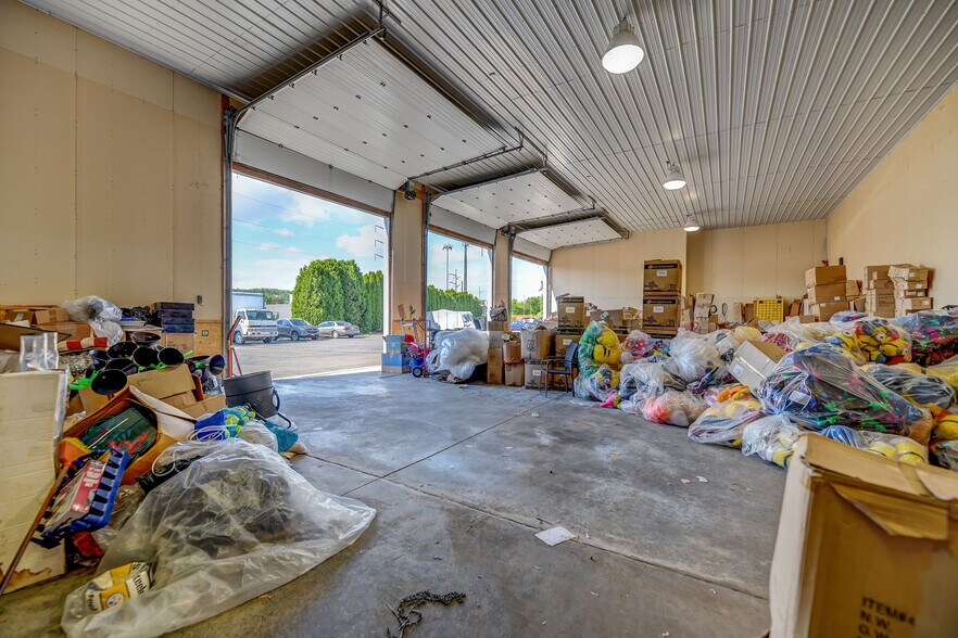 More Photos Of 820 Railroad St, Bloomsburg Warehouse For Sale