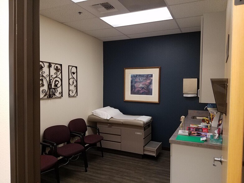More Photos Of 300 Sierra College Dr, Grass Valley Medical For Sale
