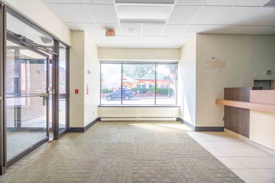 More Photos Of 43-47 Nason St, Maynard Bank For Lease