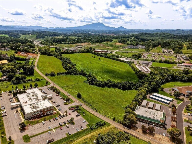 More Photos Of Middle Creek Road, Sevierville Land For Sale