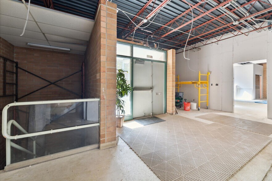 More Photos Of 3333 Brecksville Rd, Richfield Office For Lease