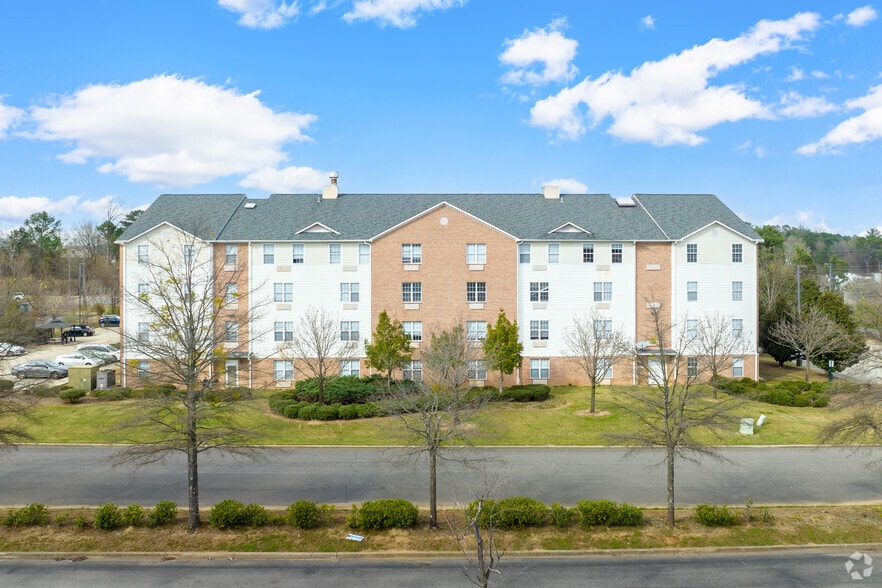 More Photos Of 500 N Wildwood Cir, Birmingham Hotel For Sale