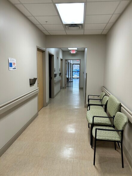 More Photos Of 700 Technology Dr, Charleston Hospital For Sale