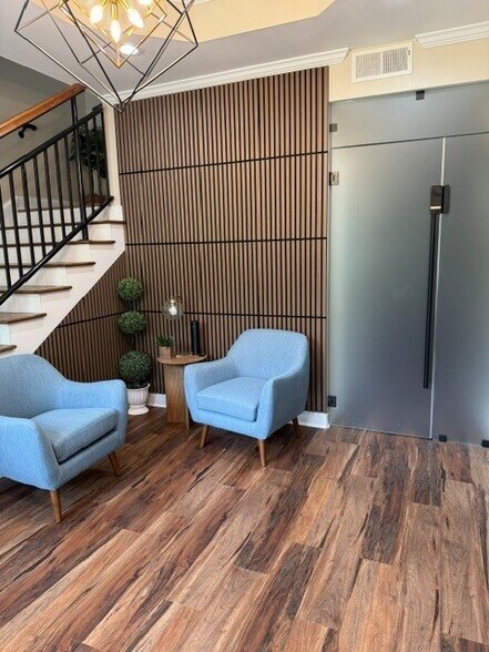 More Photos Of 965 Piedmont Rd, Marietta Office For Lease