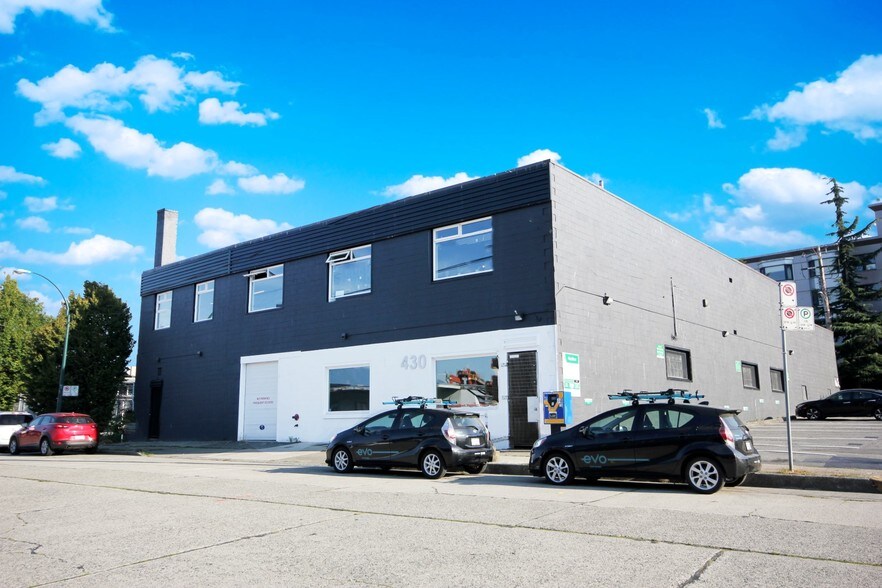 More Photos Of 430 Railway St, Vancouver Loft Creative Space For Lease