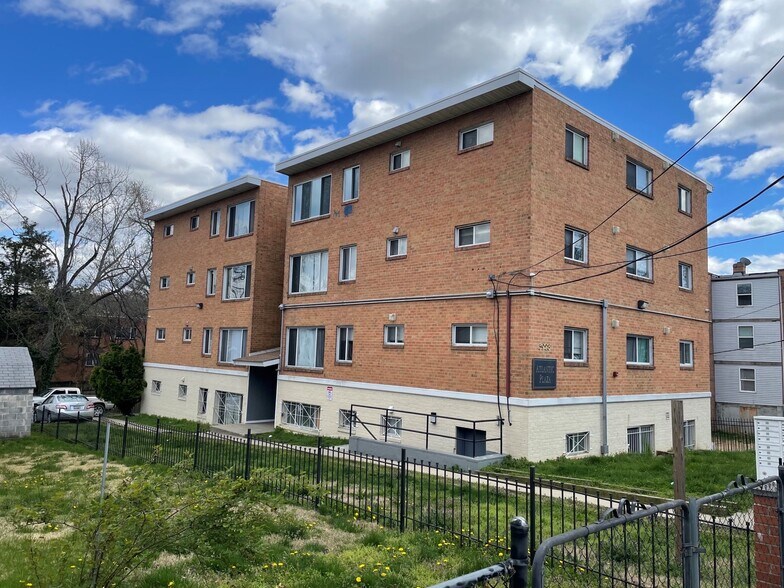 More Photos Of 3928 1st St SE, Washington Apartments For Sale