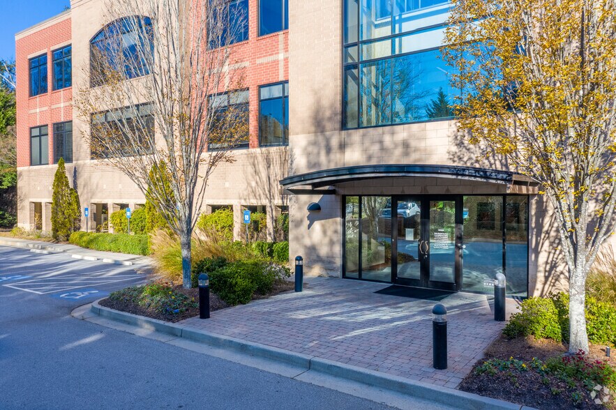 2736 Meadow Church Rd, Duluth, GA 30097 Office For Lease