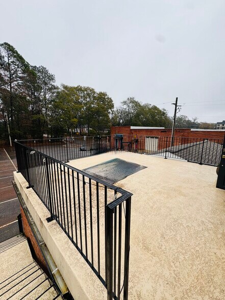 More Photos Of 11 School St, Watkinsville Office For Lease