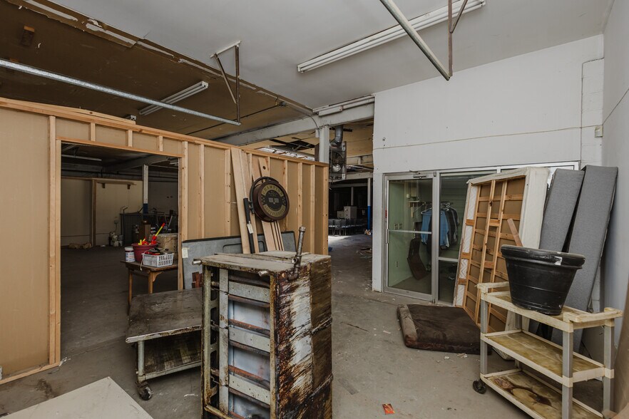 More Photos Of 470 N Seneca St, Wichita Warehouse For Sale