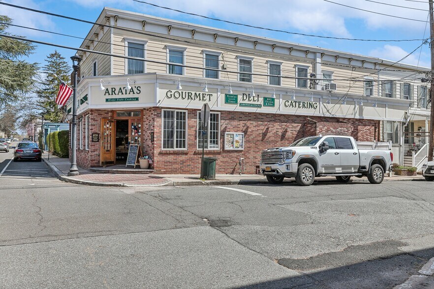 More Photos Of 303 Sea Cliff Ave, Sea Cliff Restaurant For Lease