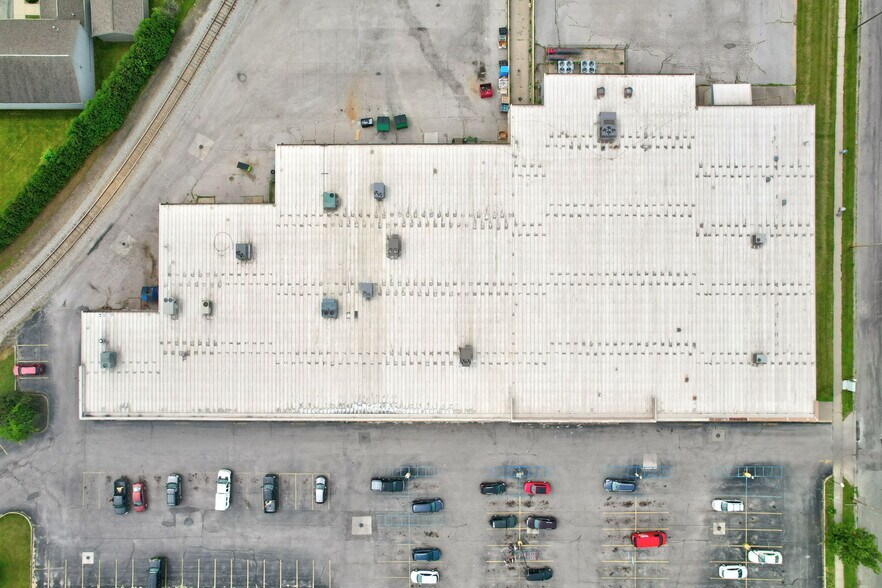 More Photos Of 900-1000 Lafayette Ave, Bay City Unknown For Lease