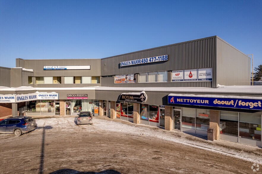 More Photos Of 5333 Boul Laurier, Terrebonne Unknown For Lease