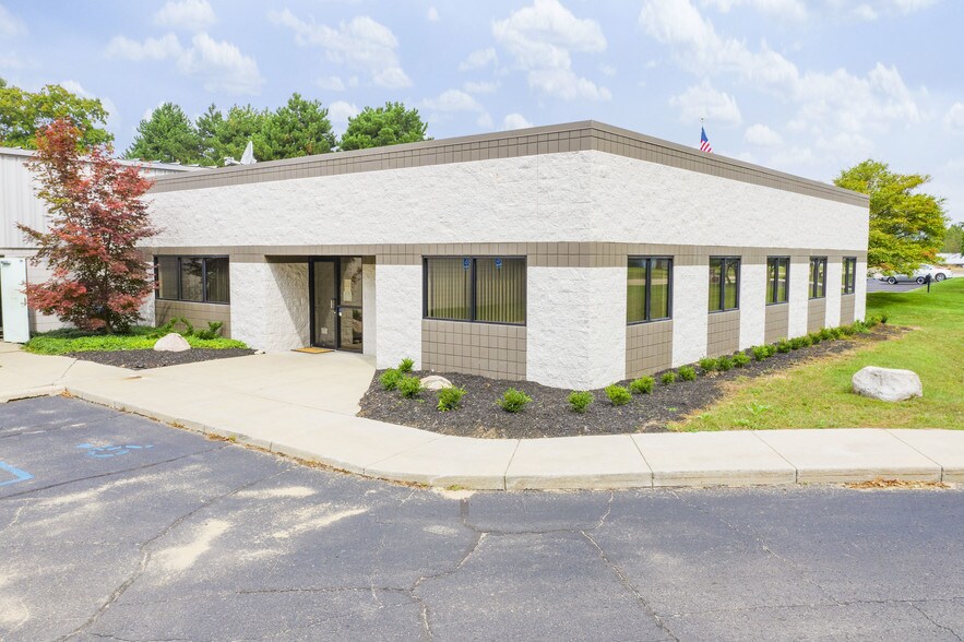 More Photos Of 255 N Alloy Dr, Fenton Warehouse For Sale