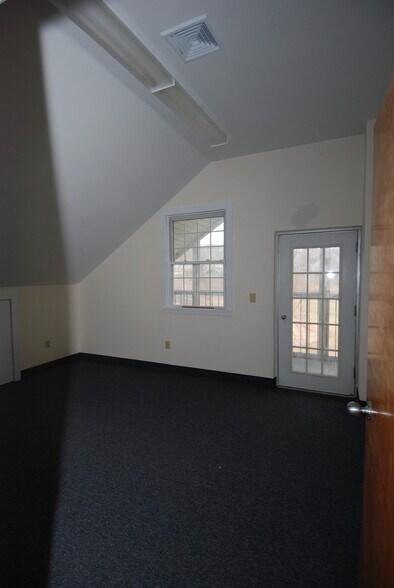 More Photos Of 1996 Centre St, West Roxbury Medical For Lease