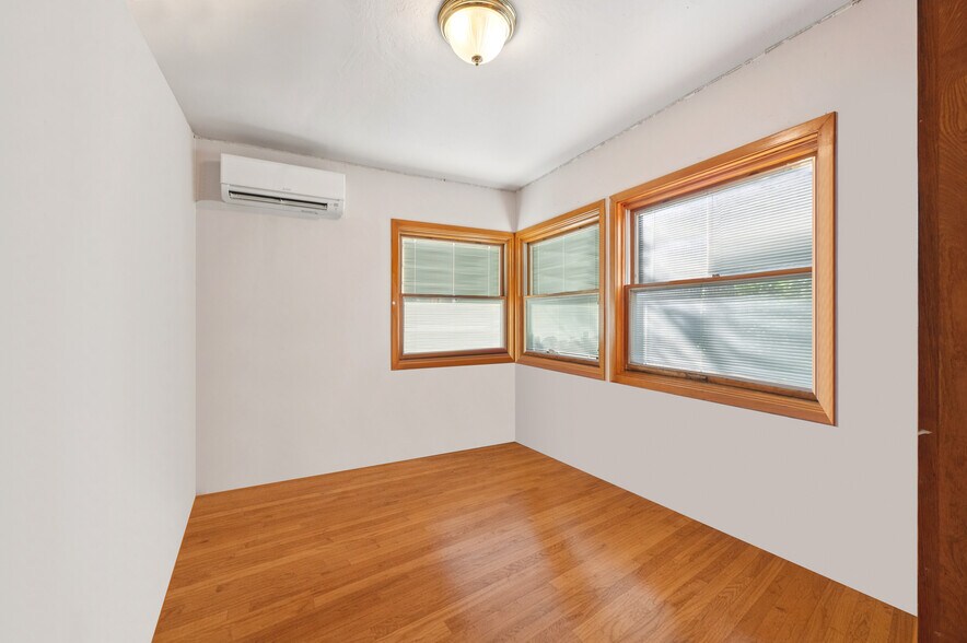 More Photos Of 1851 2nd St, San Rafael Apartments For Sale