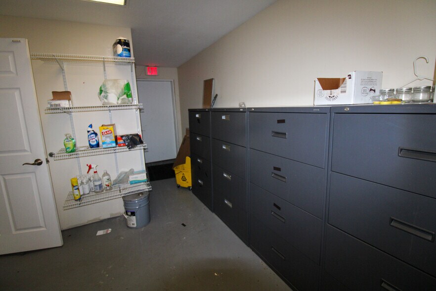 More Photos Of 7350 State Route 111, South Roxana Industrial For Sale