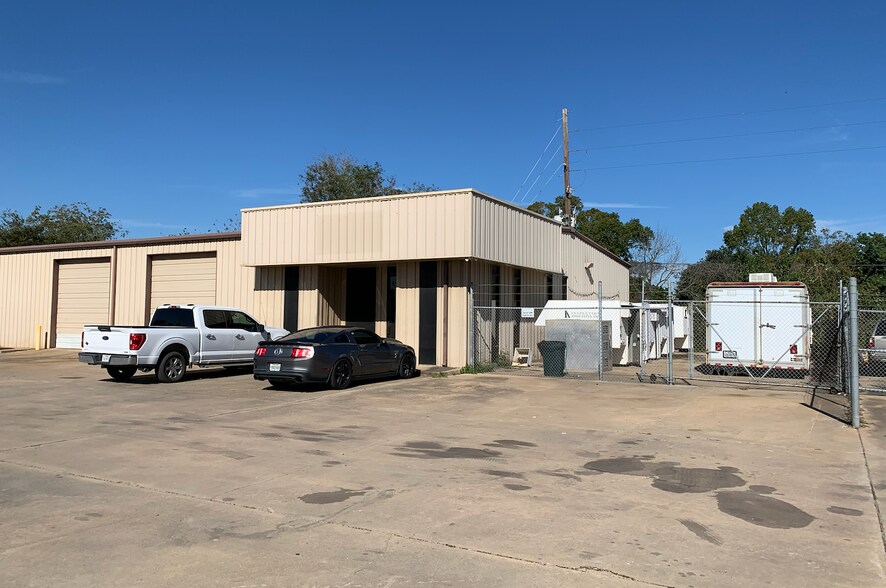 More Photos Of 15934 Cypress North Houston Rd, Cypress Warehouse For Sale
