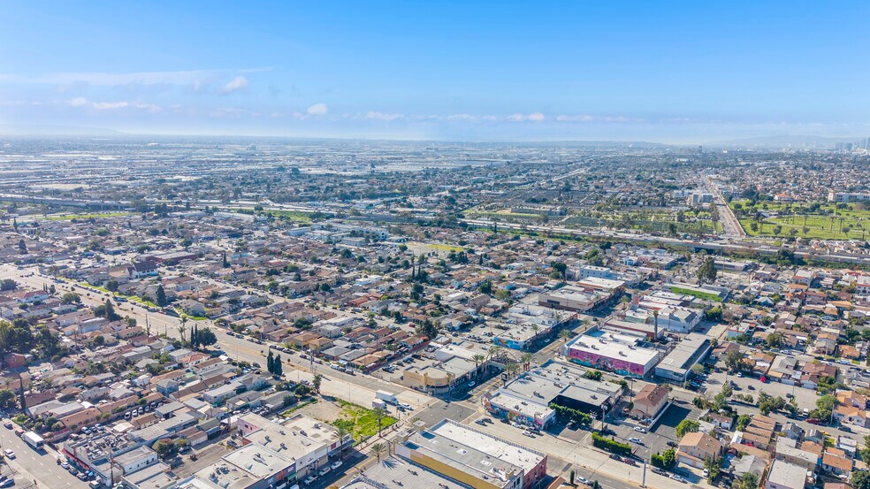 More Photos Of 4630 Whittier Blvd, Los Angeles General Retail For Sale