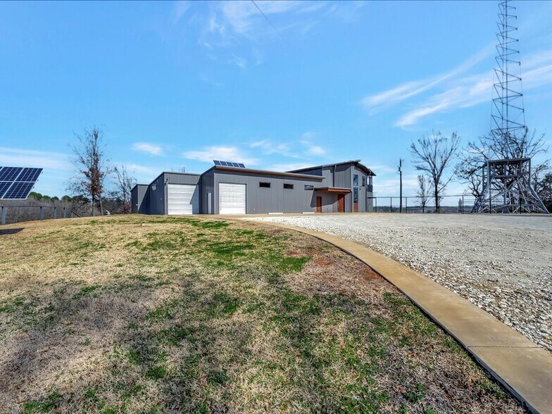 More Photos Of 9778 N US Highway 59, Nacogdoches Research And Development For Sale