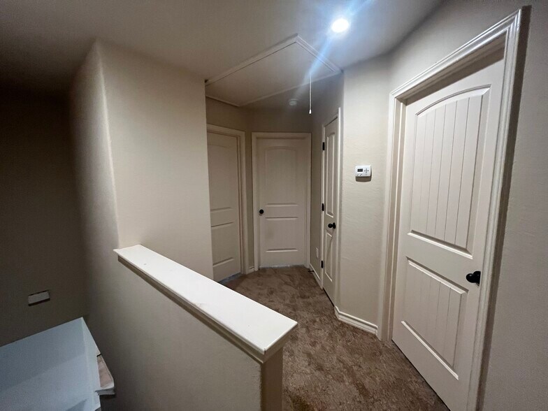 More Photos Of 7014 Donovan Way, San Antonio Apartments For Sale