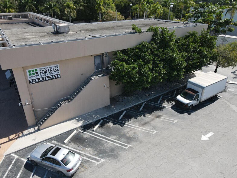 More Photos Of 5000 Biscayne Blvd, Miami Office For Lease