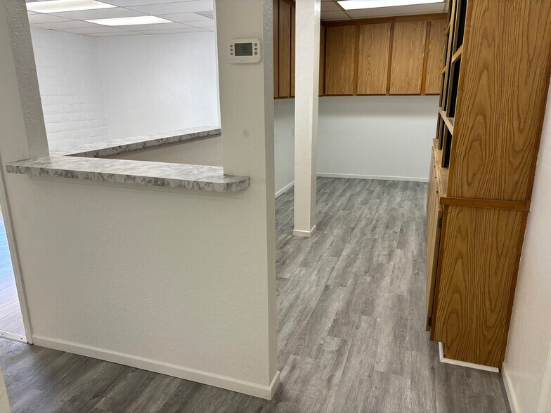 More Photos Of 23470 Olive Wood Plaza Dr, Moreno Valley Office Residential For Lease