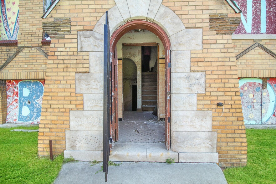 More Photos Of , Detroit Multifamily For Sale