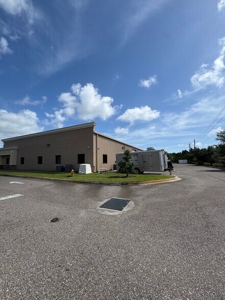 More Photos Of 3845 W Eau Gallie Blvd, Melbourne Office For Sale
