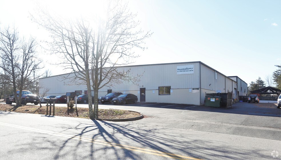 Primary Photo Of 225 Industrial Ct, Fredericksburg Warehouse For Lease