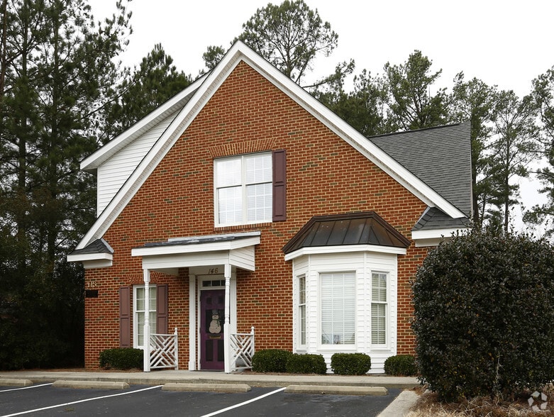 More Photos Of 140-148 Woodridge Ct, Rocky Mount Office For Sale