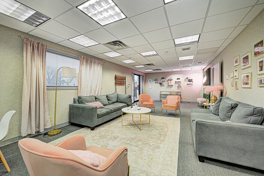 More Photos Of 241 S State Ave, Indianapolis Warehouse For Sale