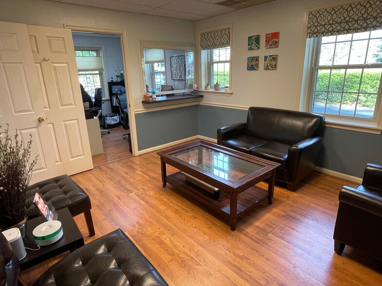 More Photos Of 2120 Ivy Rd, Charlottesville Office For Lease