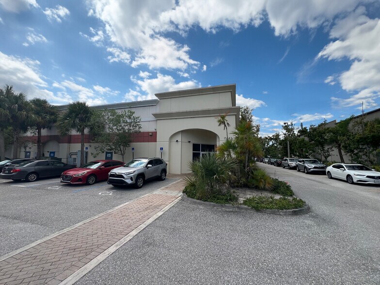 Primary Photo Of 15843 Guild Ct, Jupiter Industrial For Sale