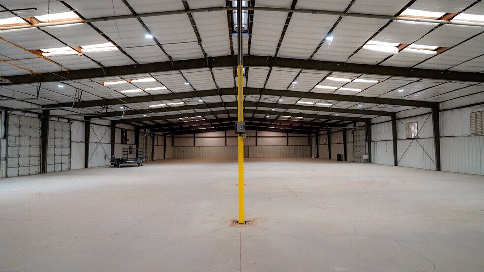 More Photos Of 3801 Cockrell Ave, Fort Worth Manufacturing For Lease