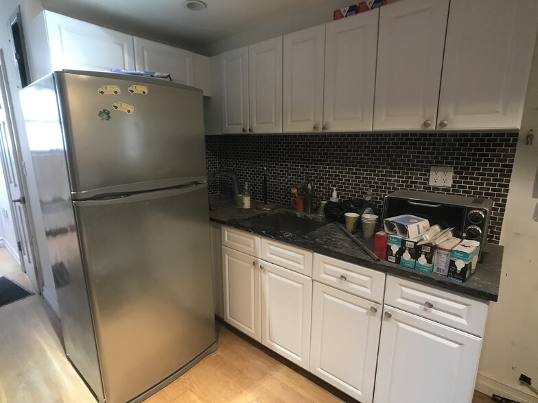 More Photos Of 440 13th St, Brooklyn Flex For Lease