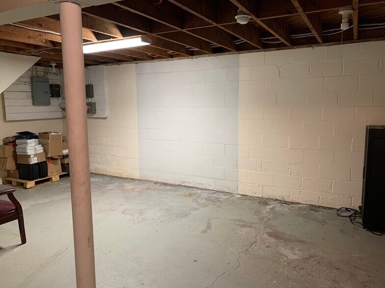 More Photos Of 22 Kent Road, Cornwall Bridge Loft Creative Space For Sale