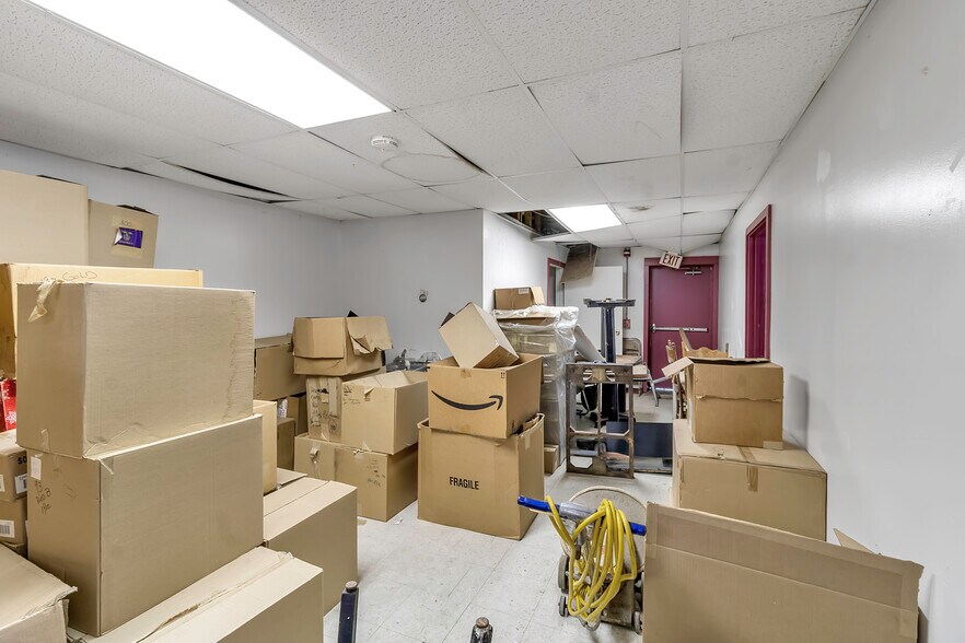 More Photos Of 2302 Main St, Buffalo Storefront Retail Residential For Sale